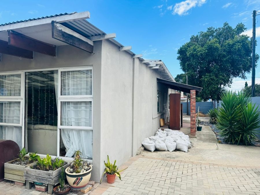 4 Bedroom Property for Sale in George Central Western Cape